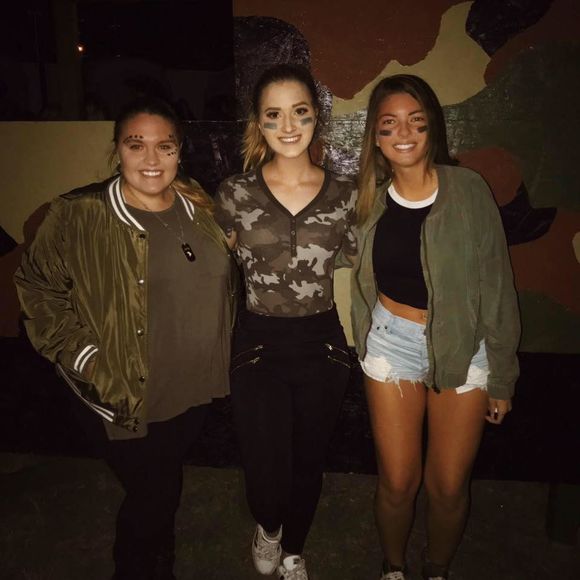 Meet your Posher, Rachel - Picture 1 of 1